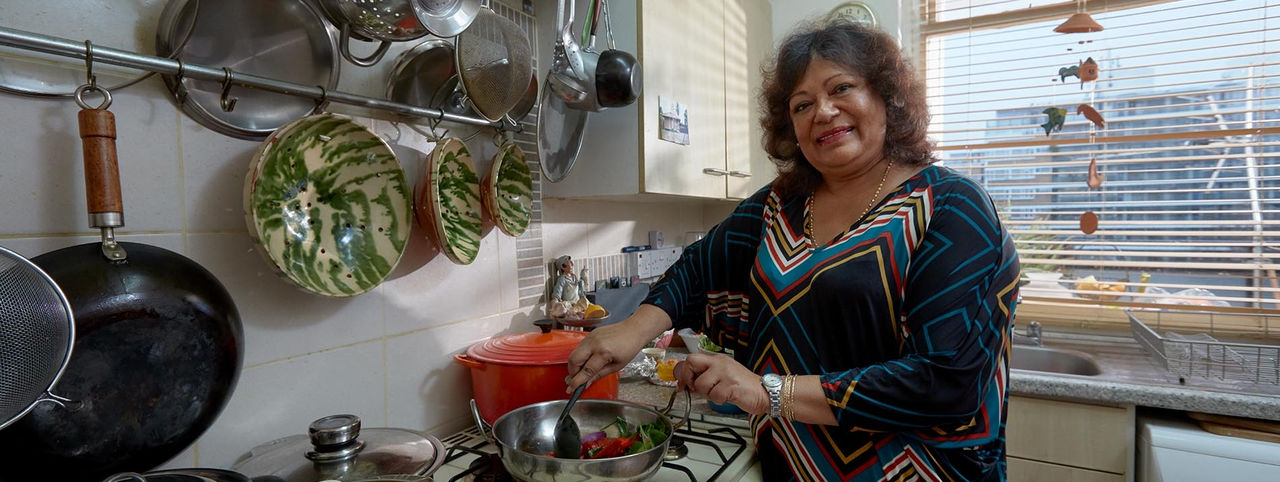 Tara is living with type 2 diabetes, UK