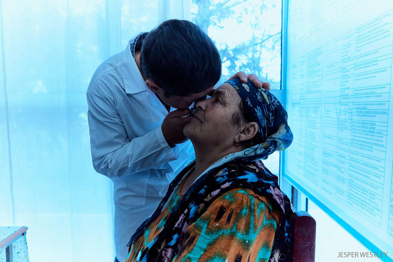 Sharbat Sadirova living with type 2 diabetes, Bukhara Endocrinology Dispensary, Uzbekistan